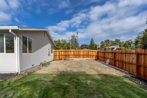 Exterior - 6838 Grant Ave, Carmichael, CA 95608 photo 13 of 14