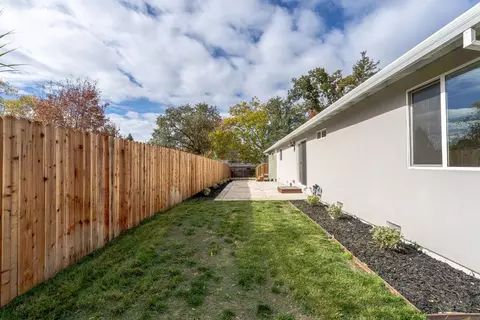 Exterior - 6838 Grant Ave, Carmichael, CA 95608 photo 12 of 14