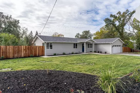 Exterior - 6838 Grant Ave, Carmichael, CA 95608 photo 5 of 14