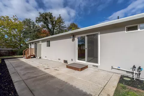 Exterior - 6838 Grant Ave, Carmichael, CA 95608 photo 11 of 14