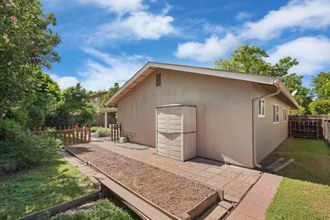 Exterior - 3600 Coye Oak Dr, Modesto, CA 95355 photo 7 of 18