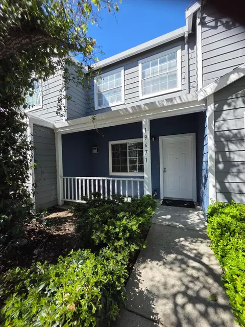 19671 Medford Cir #22, Hayward, CA 94541