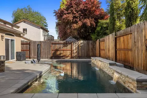 Exterior - 4006 Veranda Way, Modesto, CA 95357 photo 6 of 8