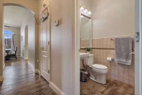Entry Way - 4006 Veranda Way, Modesto, CA 95357 photo 3 of 9
