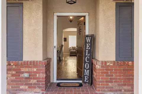Entry Way - 4006 Veranda Way, Modesto, CA 95357 photo 1 of 9