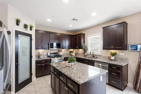 9817 Carico Way, Elk Grove, CA 95757