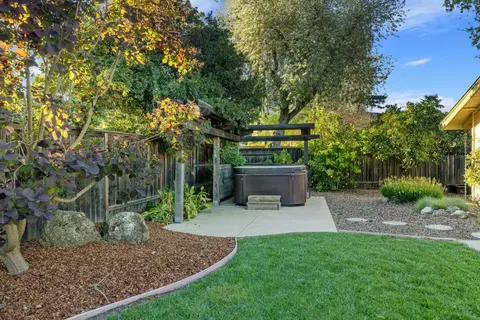 627 Marina Cir, Davis, CA 95616 photo 28