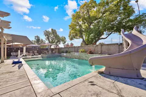 Exterior - 605 Natalie Ln, Tracy, CA 95376 photo 8 of 15