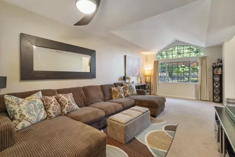 Living - 605 Natalie Ln, Tracy, CA 95376 photo 2 of 2