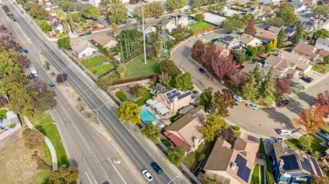 View/Area - 605 Natalie Ln, Tracy, CA 95376 photo 4 of 8