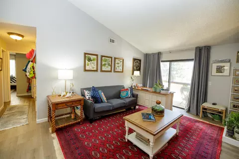 Living - 3400 Sullivan Ct #272, Modesto, CA 95356 photo 4 of 6
