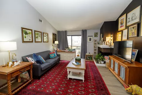 Living - 3400 Sullivan Ct #272, Modesto, CA 95356 photo 3 of 6