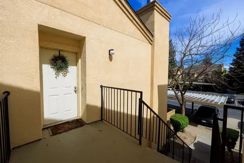 Exterior - 3400 Sullivan Ct #272, Modesto, CA 95356 photo 5 of 8