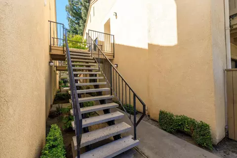 Exterior - 3400 Sullivan Ct #272, Modesto, CA 95356 photo 4 of 8