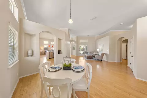 Dining - 2100 Paramont Way, Modesto, CA 95355 photo 1 of 1