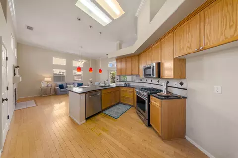 Kitchen - 2100 Paramont Way, Modesto, CA 95355 photo 2 of 2
