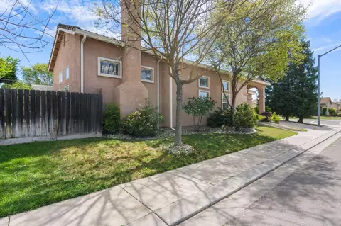 Exterior - 2100 Paramont Way, Modesto, CA 95355 photo 3 of 9