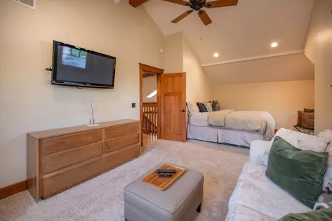 Bedroom - 831 Rocky Hill Rd, Murphys, CA 95247 photo 3 of 6