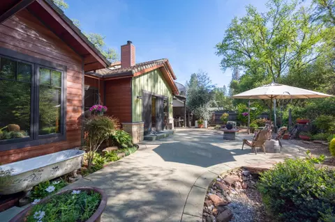 Exterior - 831 Rocky Hill Rd, Murphys, CA 95247 photo 8 of 18