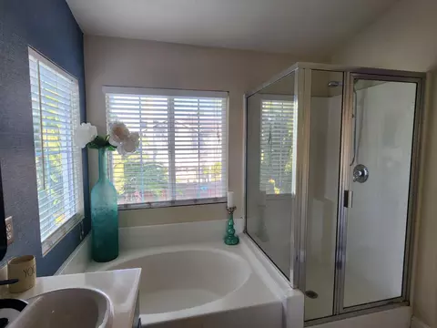 Bath - 2646 2646 Ozark Dr, Tracy, CA 95304 photo 3 of 7