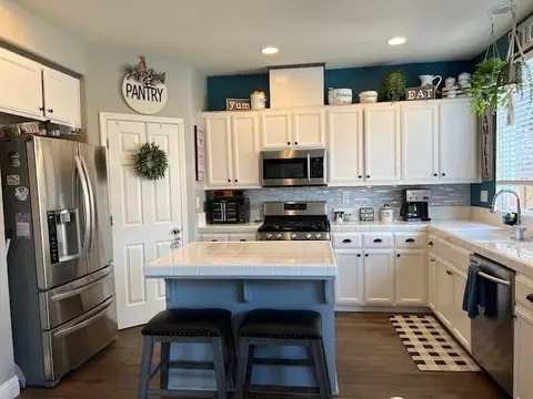 Kitchen - 2646 2646 Ozark Dr, Tracy, CA 95304 photo 2 of 4