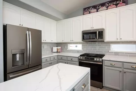 Kitchen - 1981 Schaffhausen St, Manteca, CA 95337 photo 6 of 7
