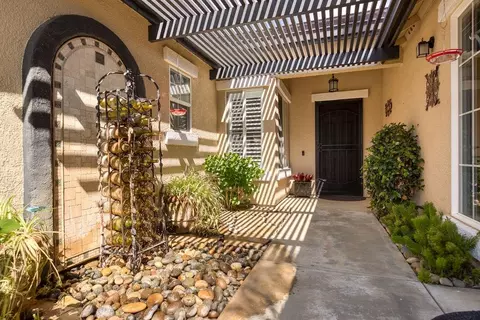 Exterior - 1981 Schaffhausen St, Manteca, CA 95337 photo 5 of 16