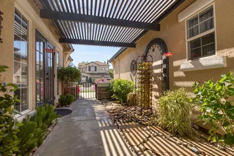 Exterior - 1981 Schaffhausen St, Manteca, CA 95337 photo 6 of 16