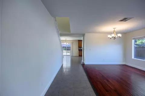 1423 Sienna Park Dr, Tracy, CA 95376 photo 5