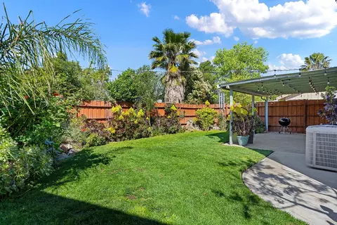 Exterior - 8339 Ruge Ct, Antelope, CA 95843 photo 7 of 10