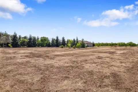 Exterior - 1255 Root Rd, Modesto, CA 95357 photo 8 of 11