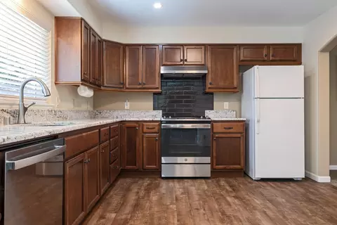 Kitchen - 1255 Root Rd, Modesto, CA 95357 photo 2 of 3