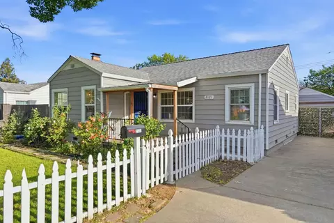 2121 Juliesse Ave, Sacramento, CA 95821