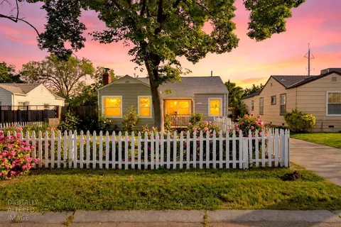 2121 Juliesse Ave, Sacramento, CA 95821