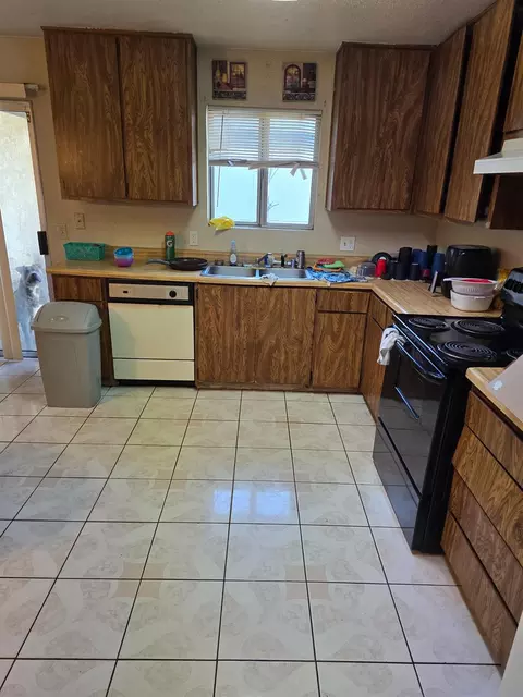 417 Mount Everest Ct, Modesto, CA 95358 photo 6