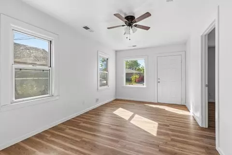 535 W Lowell Ave, Tracy, CA 95376 photo 4