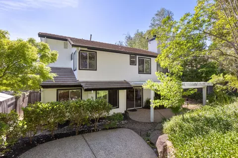 Exterior - 2318 Heron Ct, Rocklin, CA 95765 photo 7 of 16