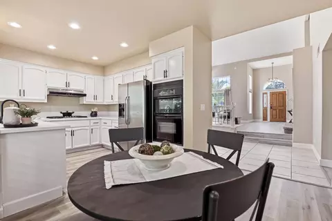 Entry Way - 2318 Heron Ct, Rocklin, CA 95765 photo 3 of 6