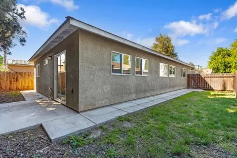 Exterior - 539 W Lowell Ave, Tracy, CA 95376 photo 2 of 3