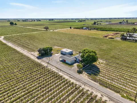 View/Area - 20362 N Ray Rd, Lodi, CA 95242 photo 4 of 7