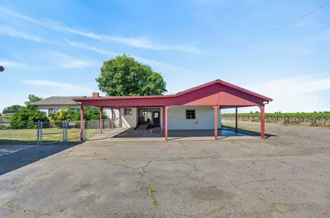 Exterior - 20362 N Ray Rd, Lodi, CA 95242 photo 5 of 9