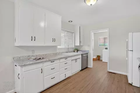 Kitchen - 20362 N Ray Rd, Lodi, CA 95242 photo 3 of 6