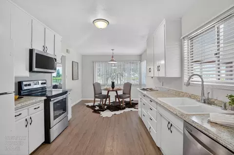 Kitchen - 20362 N Ray Rd, Lodi, CA 95242 photo 6 of 6