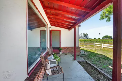 Exterior - 20362 N Ray Rd, Lodi, CA 95242 photo 4 of 9