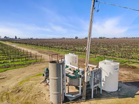 10400 E Harney Ln, Lodi, CA 95240 photo 10