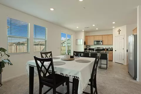 Dining - 1601 Redhaven Pl, Hughson, CA 95326 photo 1 of 1