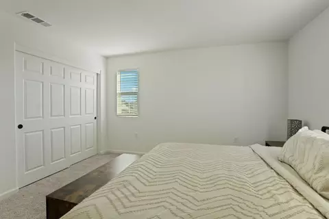 Bedroom - 1601 Redhaven Pl, Hughson, CA 95326 photo 3 of 7