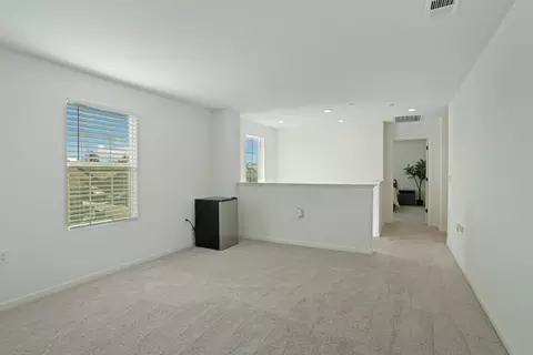 Entry Way - 1601 Redhaven Pl, Hughson, CA 95326 photo 5 of 6