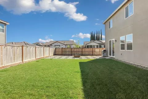 Exterior - 1601 Redhaven Pl, Hughson, CA 95326 photo 4 of 4