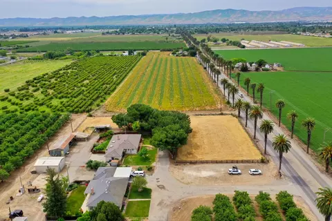 View/Area - 1248 E Las Palmas Ave, Patterson, CA 95363 photo 8 of 10